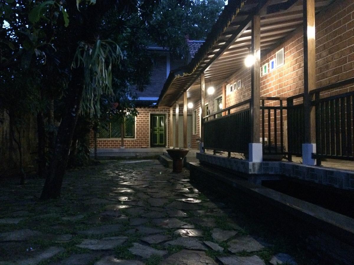 Sonosewu Guesthouse Yogyakarta Dış mekan fotoğraf