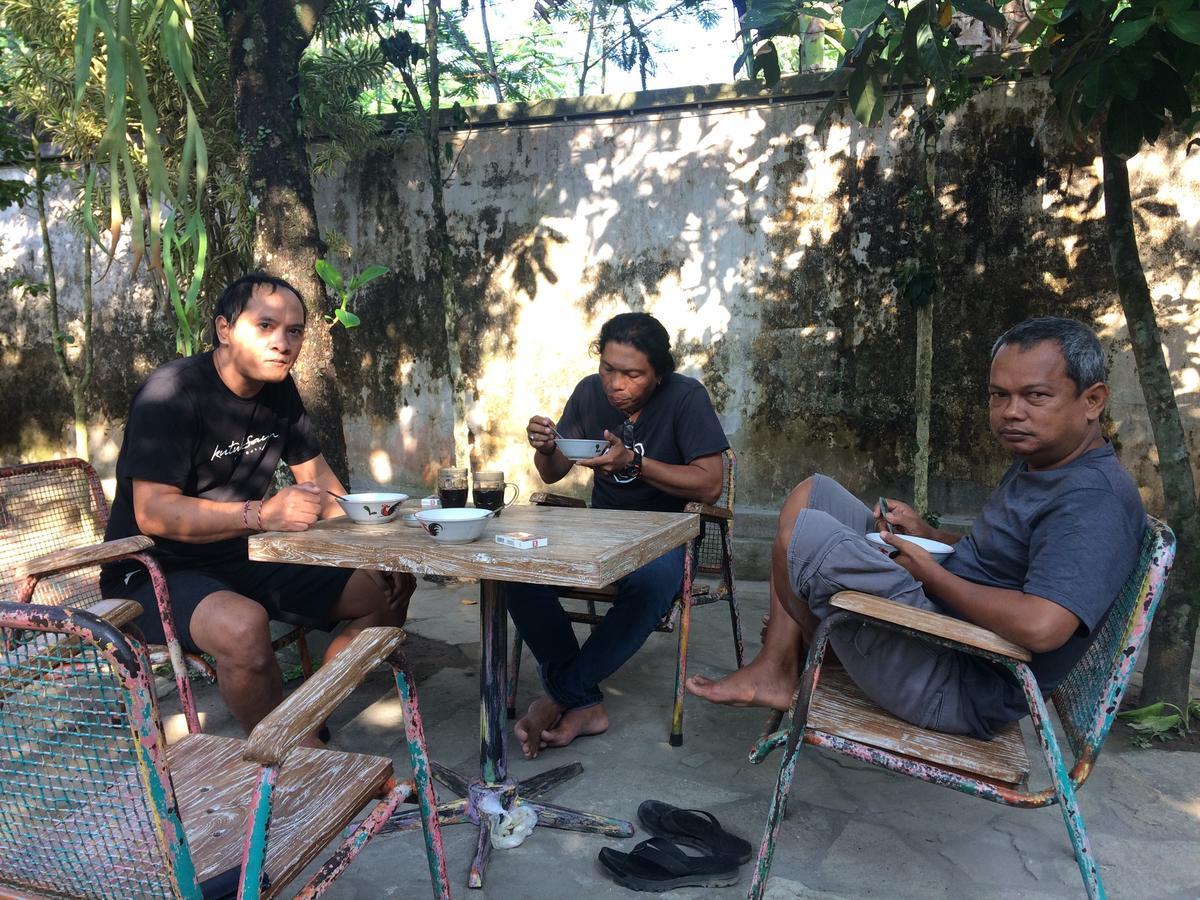Sonosewu Guesthouse Yogyakarta Dış mekan fotoğraf