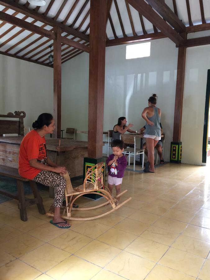 Sonosewu Guesthouse Yogyakarta Dış mekan fotoğraf