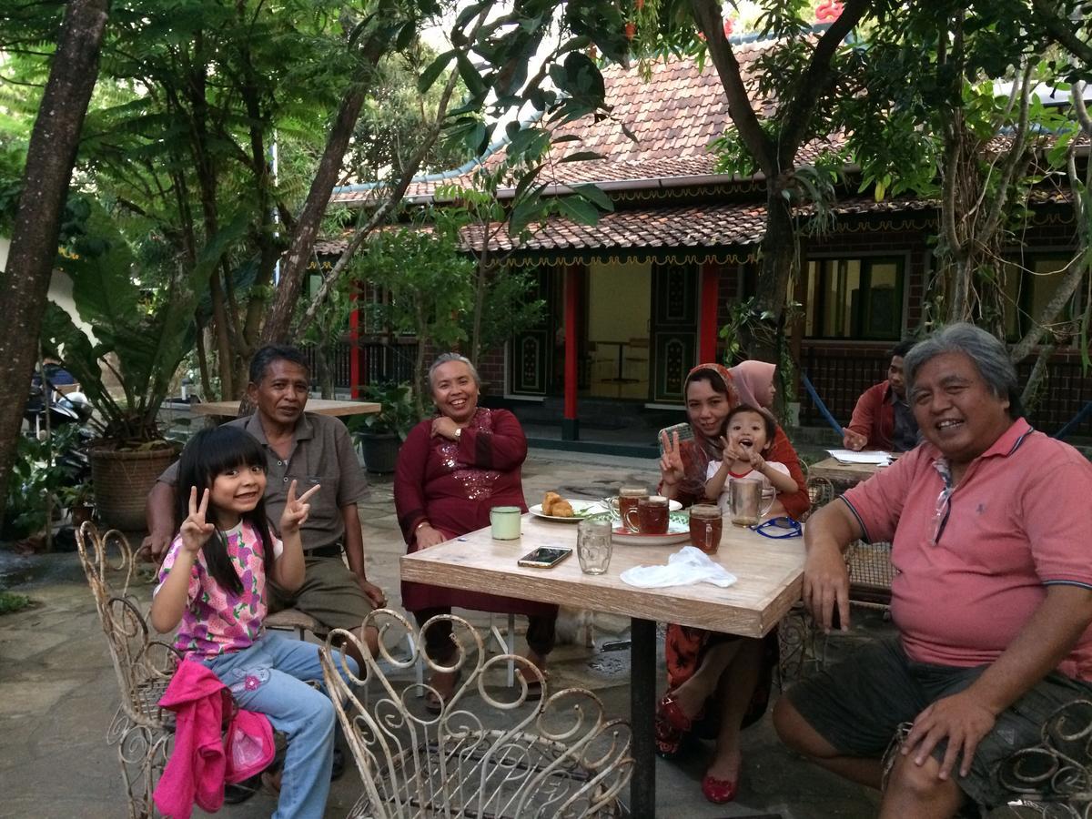 Sonosewu Guesthouse Yogyakarta Dış mekan fotoğraf